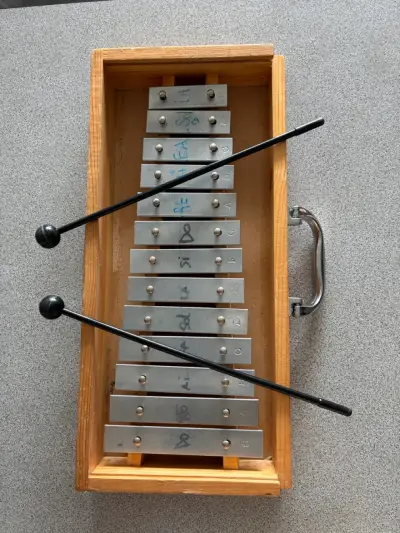 Metalófono Elektra de 12 notas con baquetas - miniatura 1