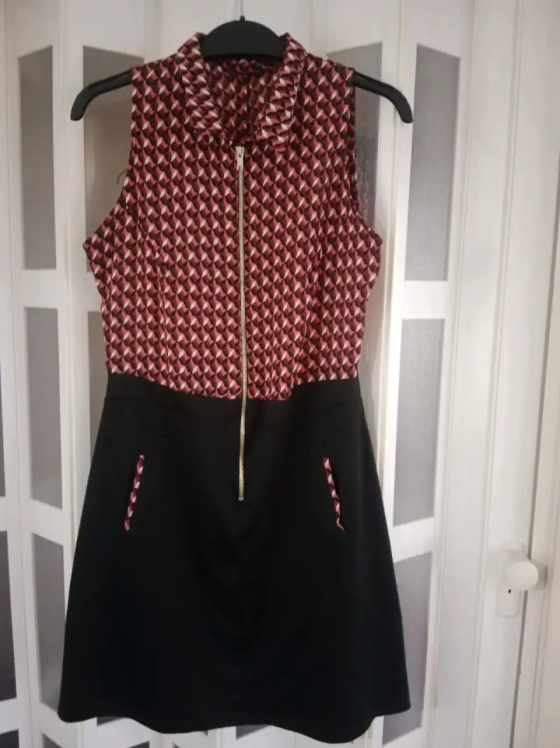 Vestido negro con bordado en lentejuelas - 10