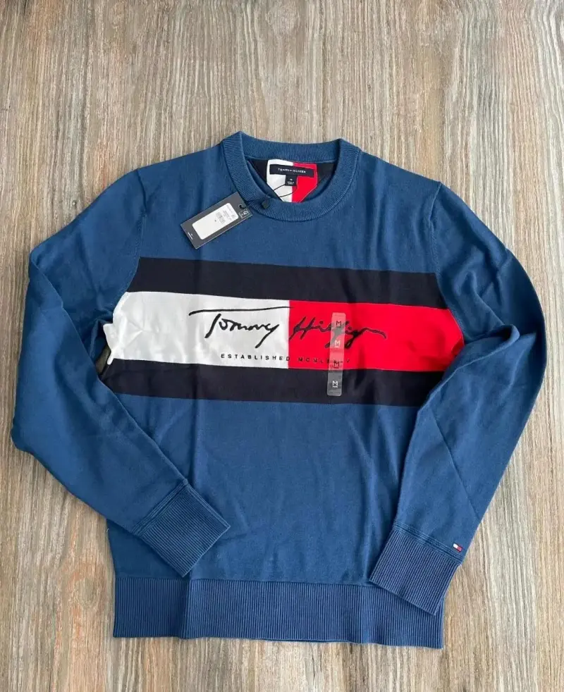 Polerón Tommy Hilfiger azul con logo