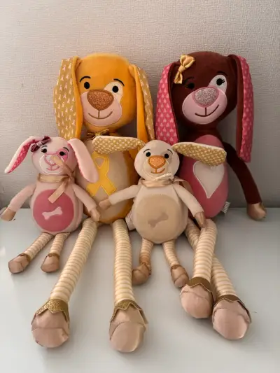 Set de peluches de conejos de pascua coloridos - miniatura 1