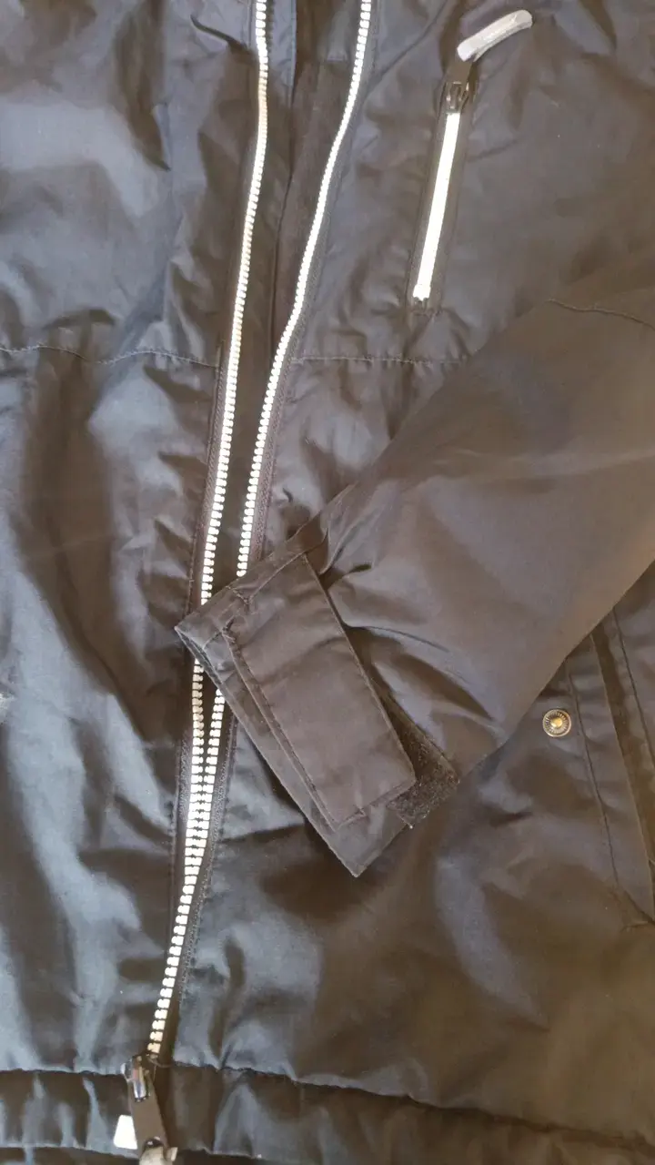 Chaqueta impermeable para niños H&M negra - 2