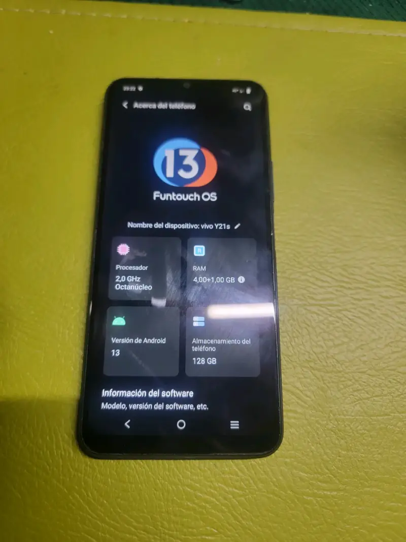 Smartphone Vivo Y21s con Android 13 y 128GB - 2