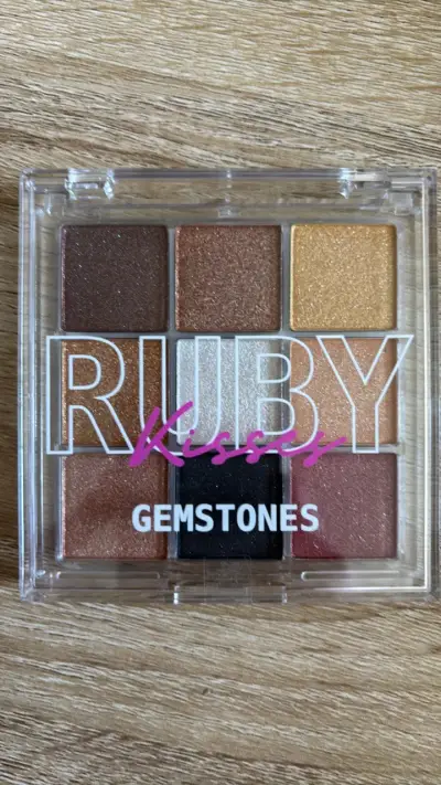 Paleta de Sombras Ruby Kisses Gemstones - miniatura 1