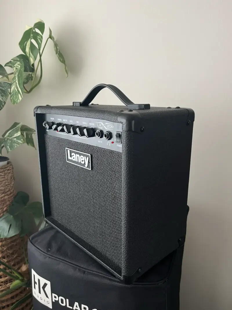 Amplificador de Guitarra Eléctrica Laney LX20R - 3
