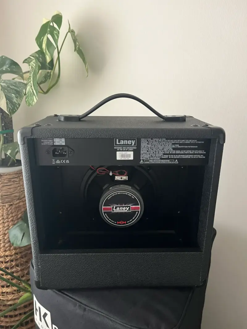 Amplificador de Guitarra Eléctrica Laney LX20R - 4