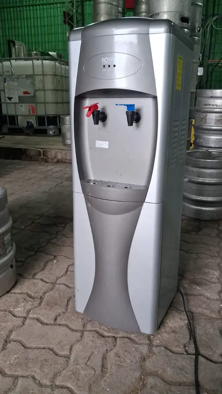 Dispensador de Agua Fría y Caliente Royal - 3