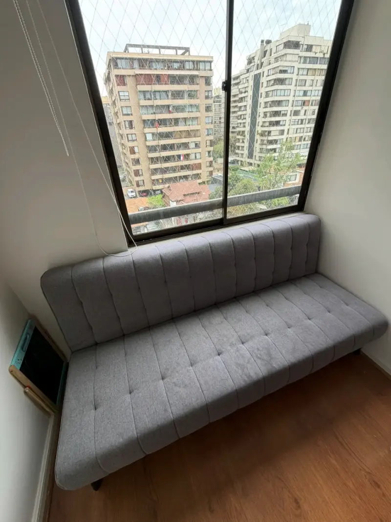 Futón cama gris moderno en buen estado - 3