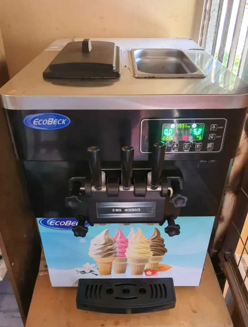 Máquina de Helados Soft EcoBeck Pantalla Digita - 2