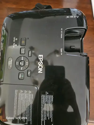 Proyector Epson con control remoto Genius - miniatura 5