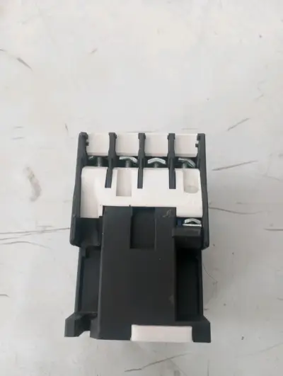 Contactor eléctrico GEC1 D2510 trifásico - miniatura 3