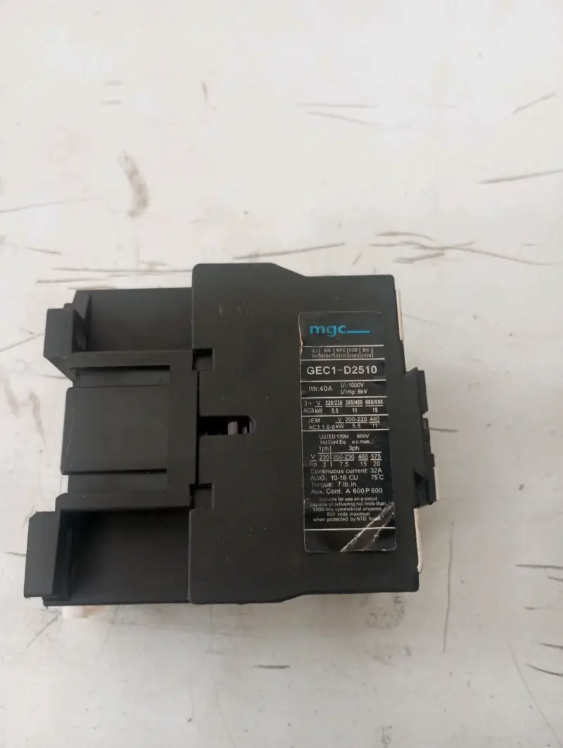 Contactor eléctrico GEC1 D2510 trifásico - 4