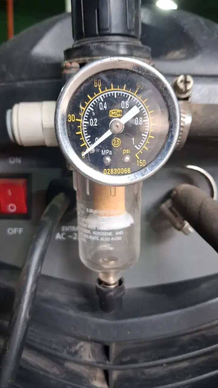 Soldadora TIG Gladiator Pro con manómetro - 2