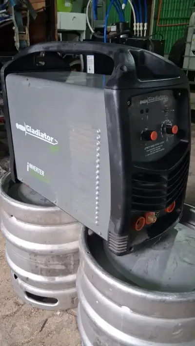Soldadora TIG Gladiator Pro con manómetro - miniatura 3