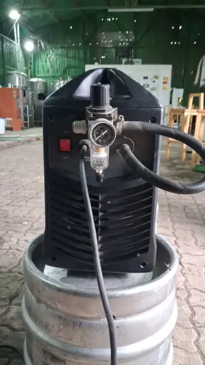 Soldadora TIG Gladiator Pro con manómetro - miniatura 5