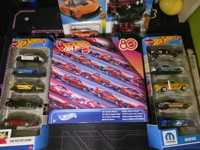 Lote de autos Hot Wheels - miniatura 5
