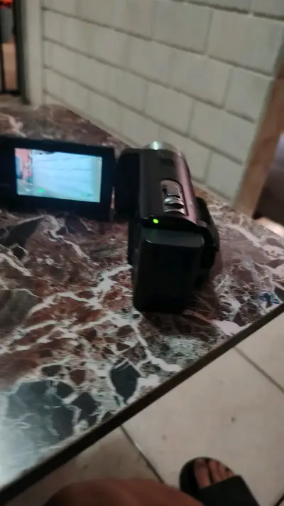 Videocámara Sony Handycam con accesorios - miniatura 1