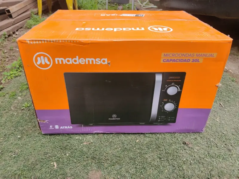Microondas manual Mademsa 20L negro - 2