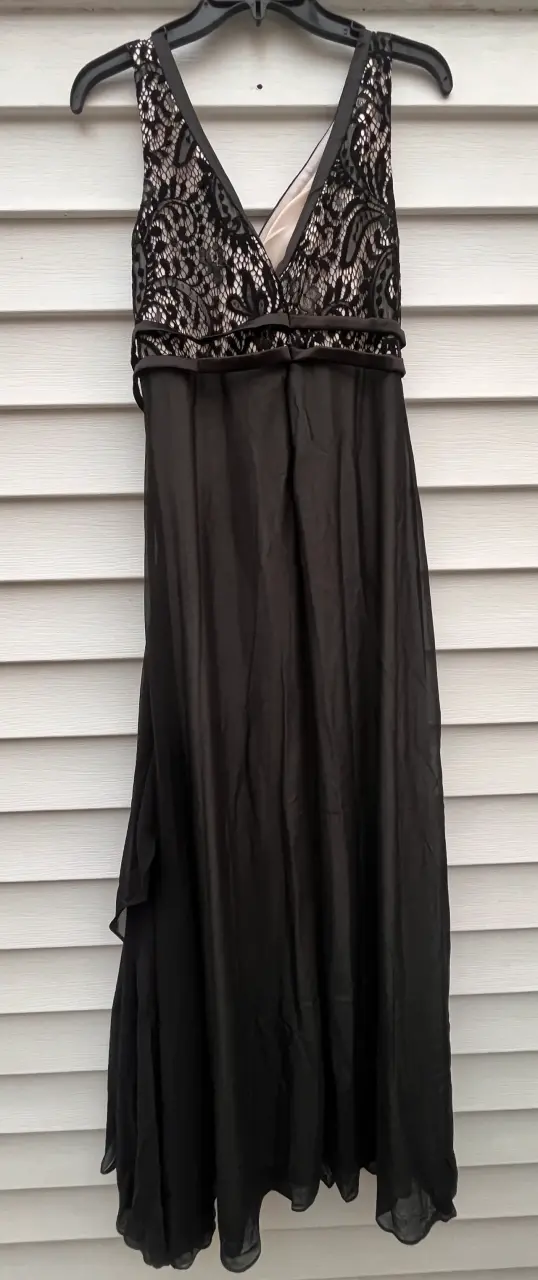Vestido de noche negro con encaje - 3