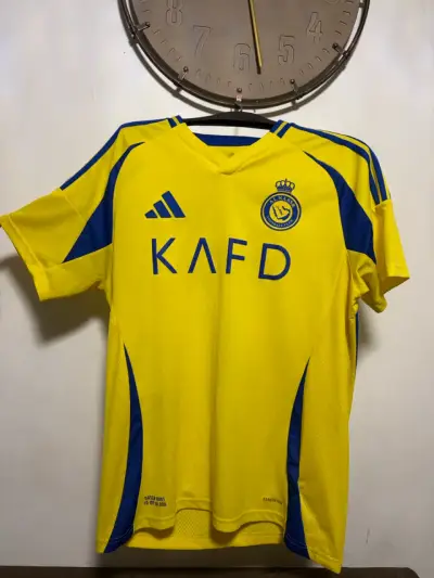 Camiseta  Al Nassr Adidas cr7 Talla L - miniatura 2