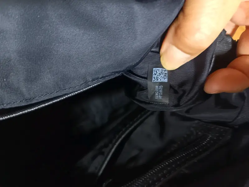 Cartera negro  sofchel Michael Kors. - 5