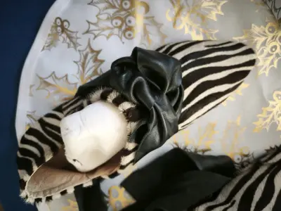Zapatos de cuero con estampado cebra y lazo - miniatura 2