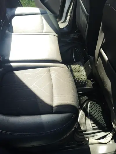 Chevrolet Tracker SUV Blanco en Buen Estado - miniatura 6