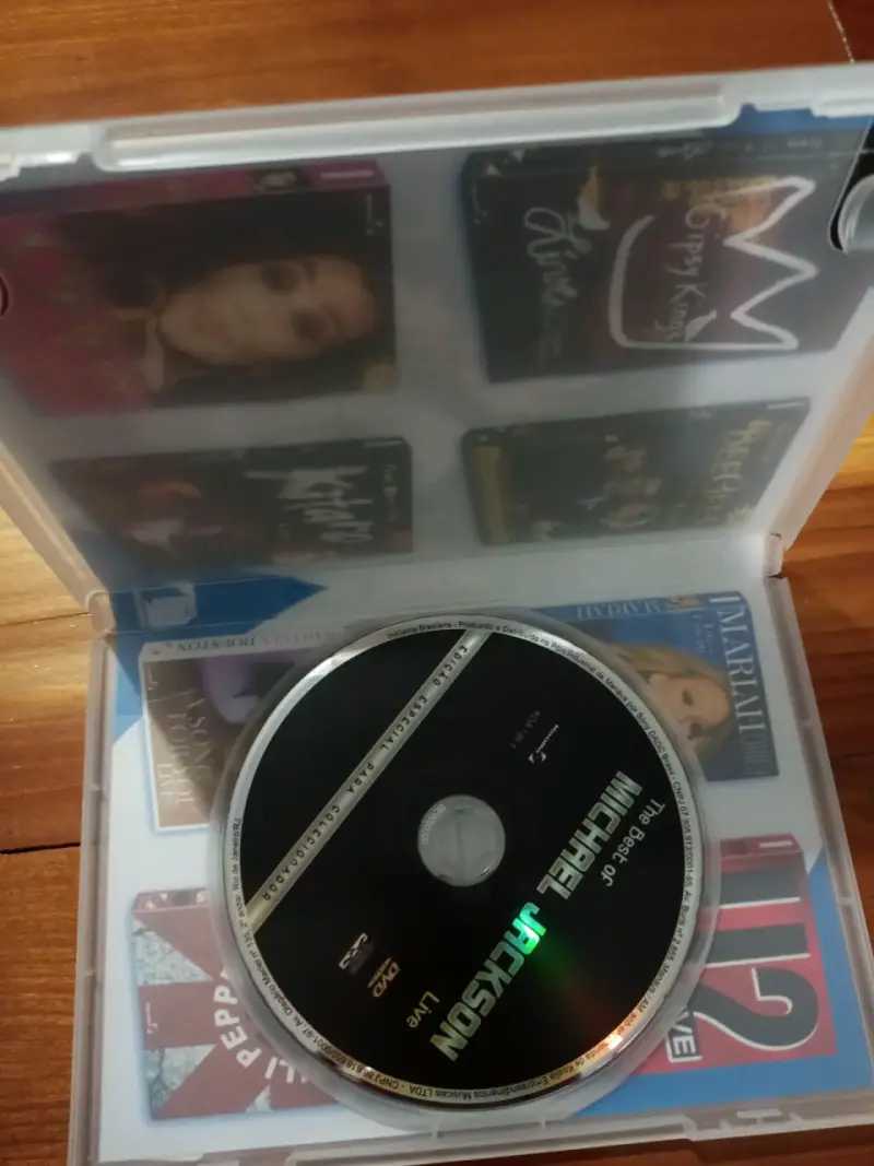 DVD The Best of Michael Jackson Live para coleccionistas - 2