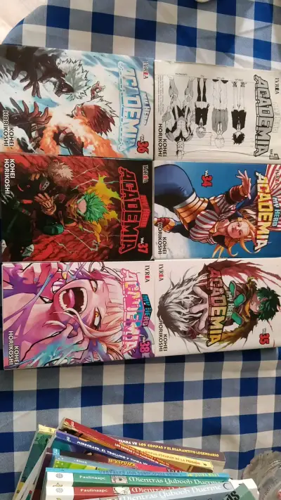 Libros de "My Hero Academy" - miniatura 1