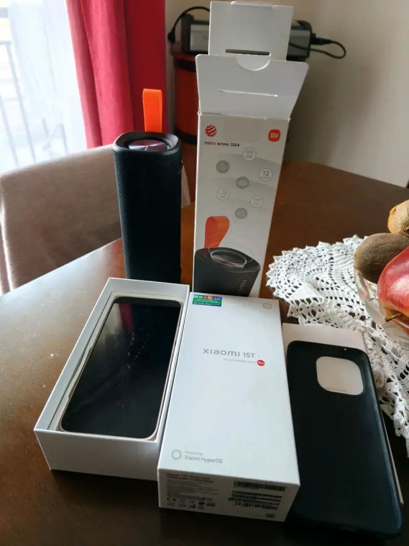 Smartphone Xiaomi 15T con cámara avanzada - 1
