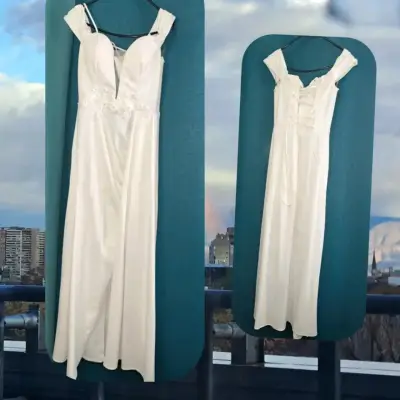 Vestido blanco con encaje y hombros descub - miniatura 2