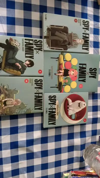 Libros "Spy x Family" - miniatura 1