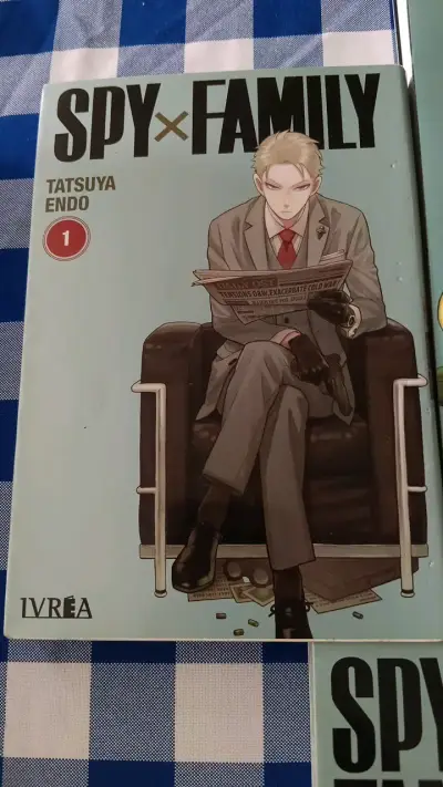Libros "Spy x Family" - miniatura 2