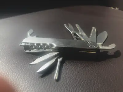 Navaja multiuso 10 partes - miniatura 2