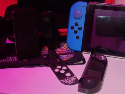 Nintendo Switch Neon (v2) + Accesorios - miniatura 2