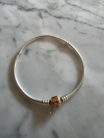 Pulsera de plata Pandora 23cm con cierre dorado - miniatura 1