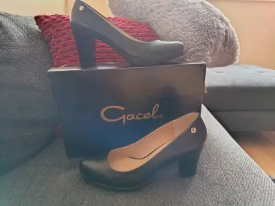 Zapatos de Tacón Negro Marca Gacel - miniatura 1
