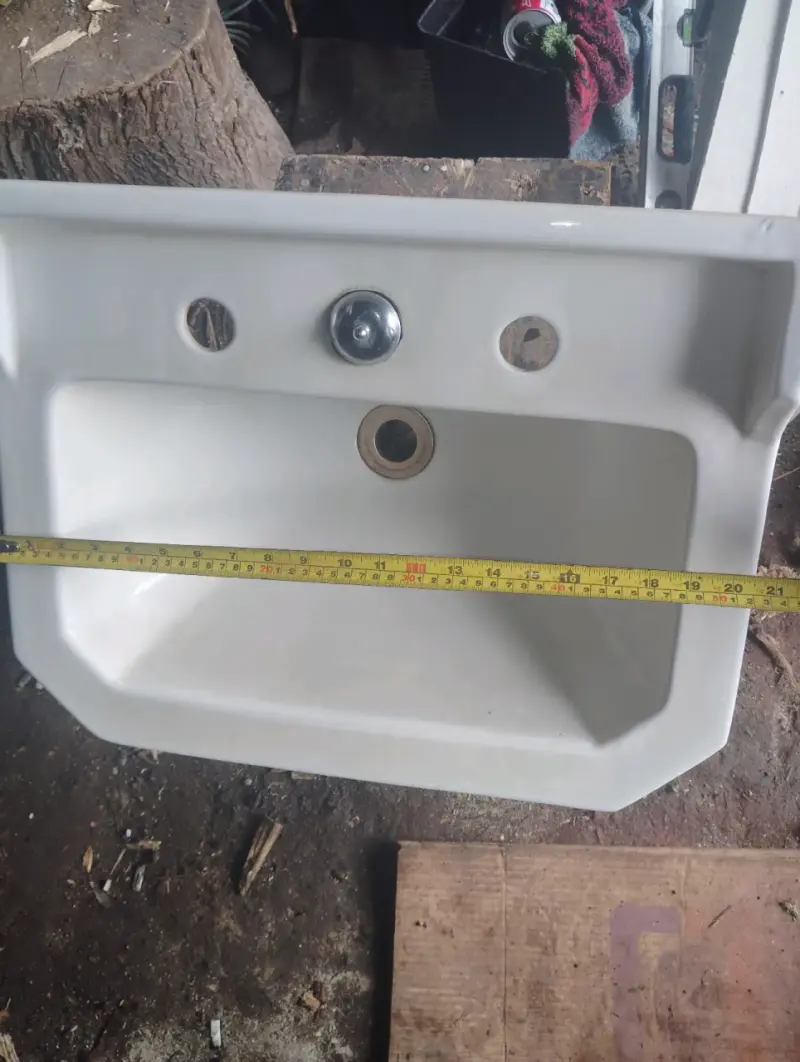 Lavamanos de cerámica blanco con grifería - 6