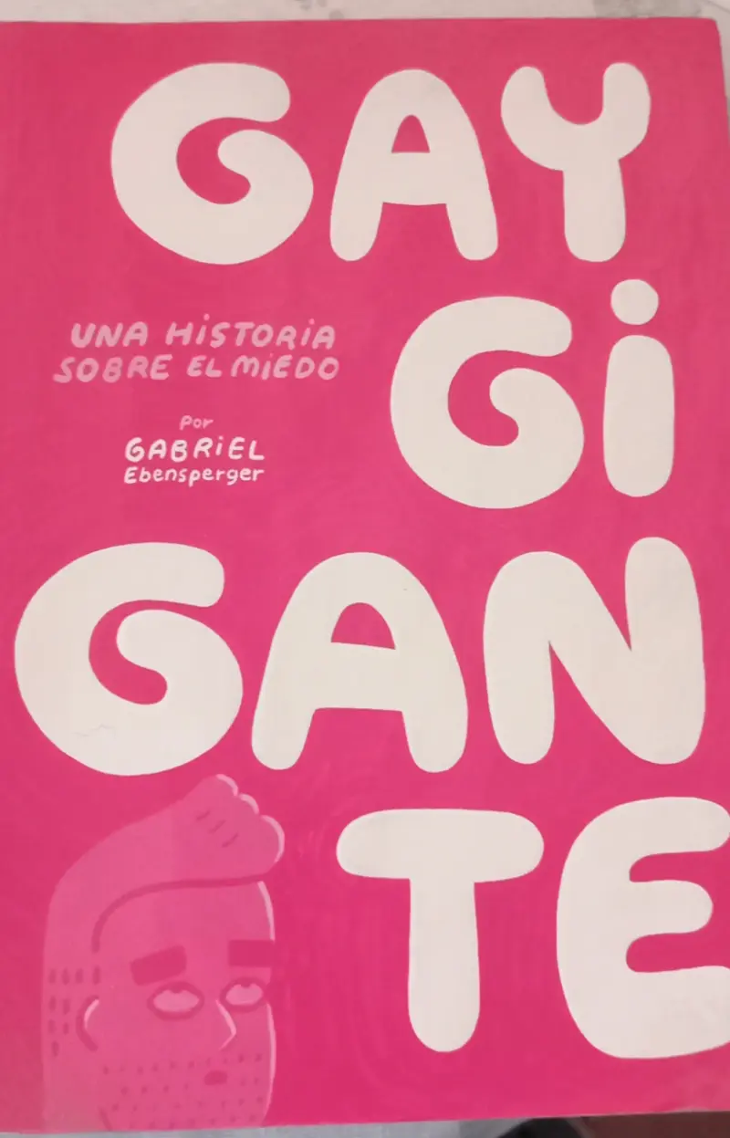 Libro Gay Gigante por Gabriel Ebensperger
