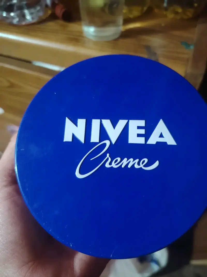 Crema hidratante Nivea para piel seca - 1