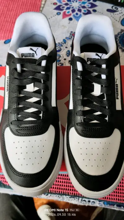 Zapatillas deportivas Puma negras y blancas - miniatura 2