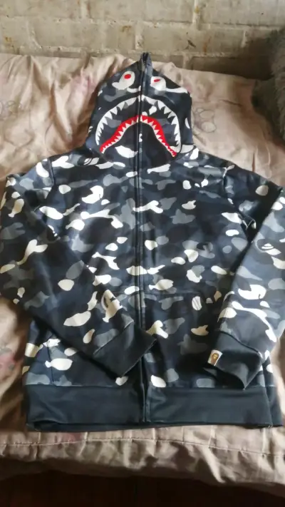 Bape - miniatura 1
