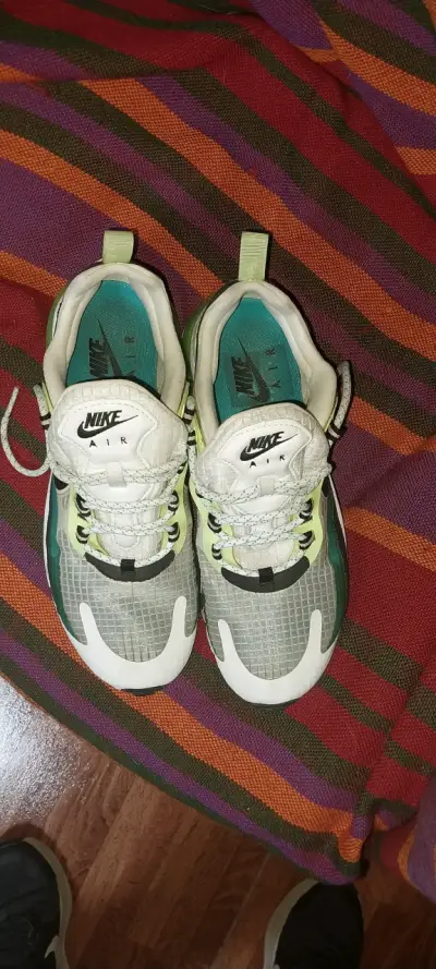 Zapatillas deportivas Nike Air 270 react se. - miniatura 4