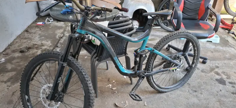 Remato bici Giant con donle suspensión fox - 3