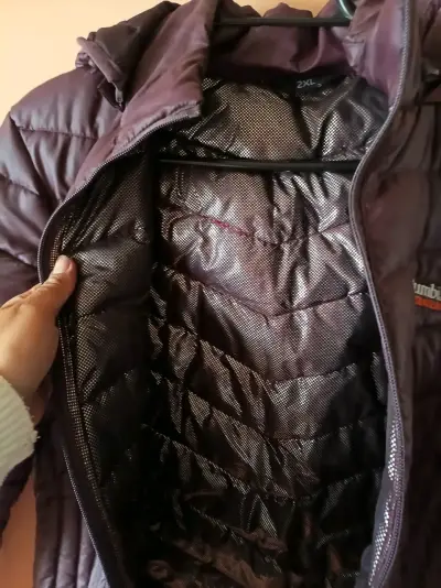 Chaqueta acolchada morada Columbia para invierno - miniatura 2