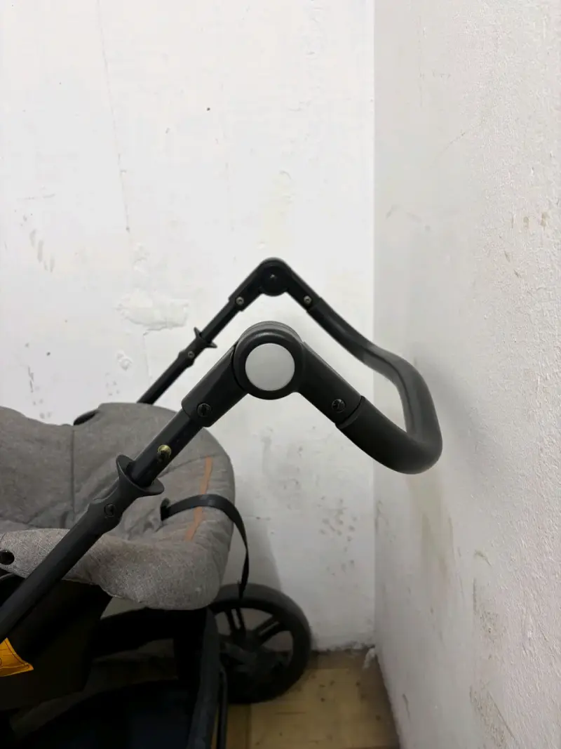 Coche de bebé Infanti gris con manillar ajustable - 3