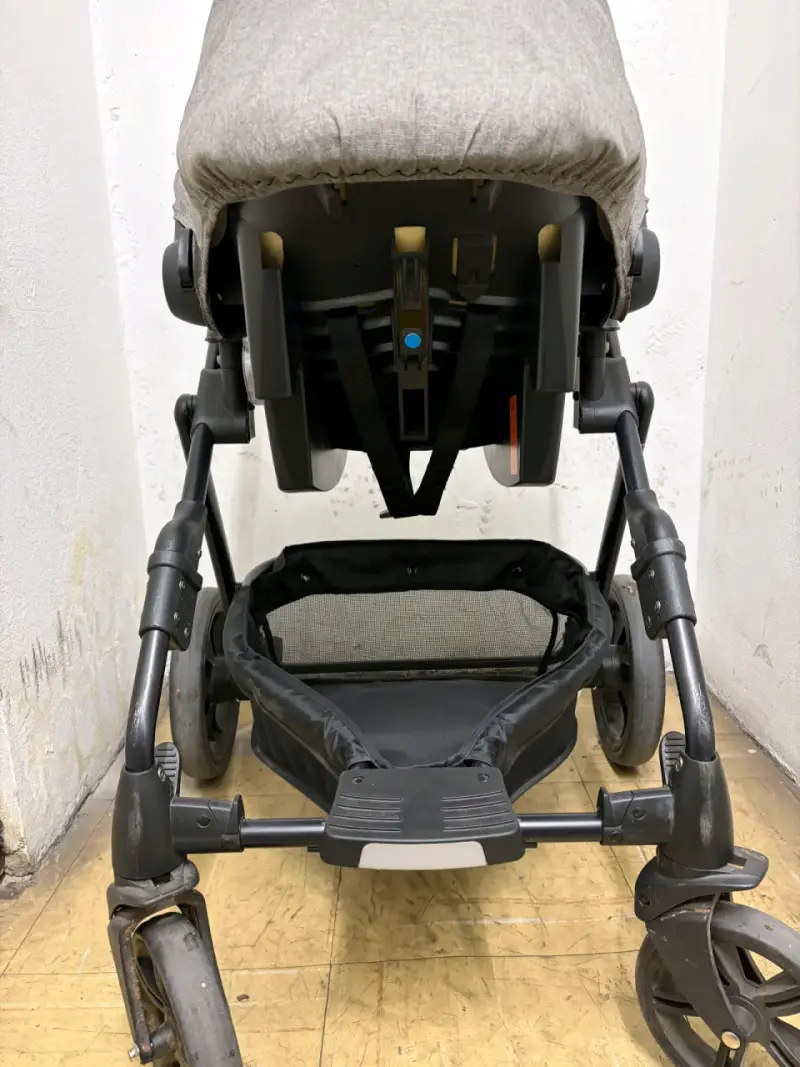 Coche de bebé Infanti gris con manillar ajustable - 4