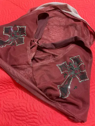 Top rojo vino con diseño y2k - miniatura 1