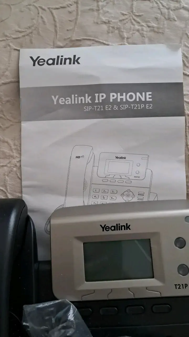 Teléfono IP Yealink SIP-T21P E2 con pantalla LCD - 2