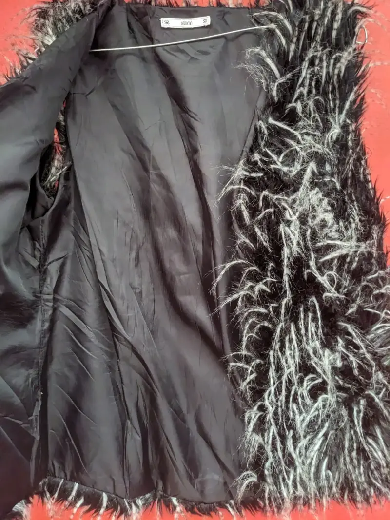 Chaleco de Peluche Negro y Blanco para Mujer - 3