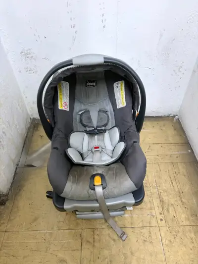 Silla de Auto para Bebé con base e isofix - miniatura 1